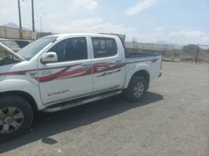 Toyota . Hilux . 2010 . New1