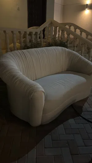 طقم كراسي ل 7 اشخاص ب 1000 درهم