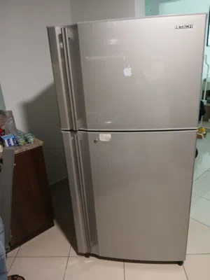 Hitachi two door fridge freezer 80cm width 180cm highest