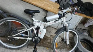 دراجه هوائيه كهرباء شبه جديد  استعمال شهر فقط ب1500