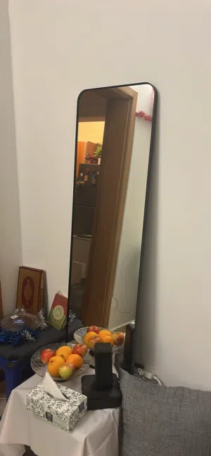 مرايا شبه جديده من ايكيا شبه جديده