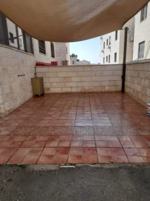 شقة ارضية للبيع في عبدون - 14508