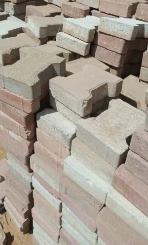 عاشق ومعشوق للبيع مستعمل وباهت شويه بسعر