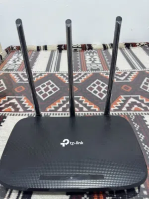 راوتر تي بي لينك 3 أنتينات (TP-Link 450Mbps) - بحالة ممتازة