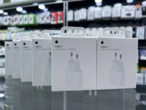 Apple Home Charger 2 pin Original 20w عظمات شحن ايفون الاصلية 20 واط  للايباد و موبايلات ابل جميعها