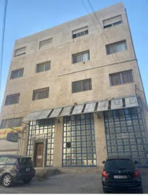 شقة صغيرة بالبيادر الصناعيه بسعر مغري