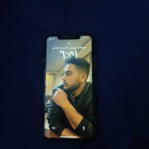 iPhone XS Max للبيع – شغال وبسعر مناسب