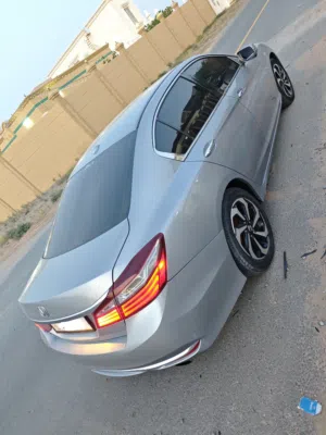 Honda accord 2017 - american specs