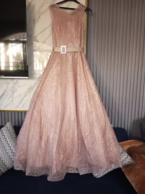 فستان سهره جديد مش مستعمل