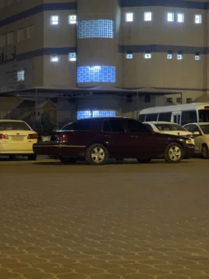 Used Ford Crown Victoria in Farwaniya