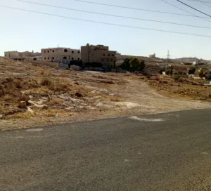 قطعة أرض واحد دونم عمان البيضاء بعد إشارة الغاز