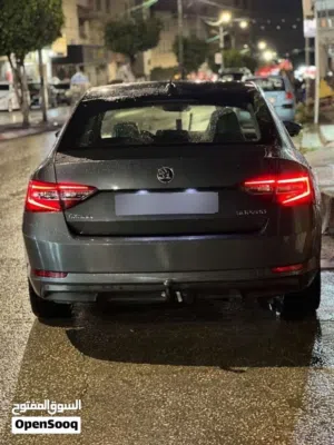 سكودا-سوبير-فل-الفل-ماعدا-فتحه