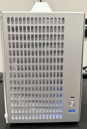 Like-New ITX Gaming PC – i5-13490F + RTX 5060 Ti 8GB – Ultra Portable, Compact Powerhouse