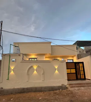 180 m2 2 Bedrooms Townhouse for Sale in Basra Tannumah