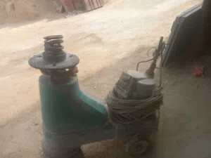 جلايه إيطاليه 3فاز ومعاها كابل 50متر ومعاه كمليات وضي 380 كامله