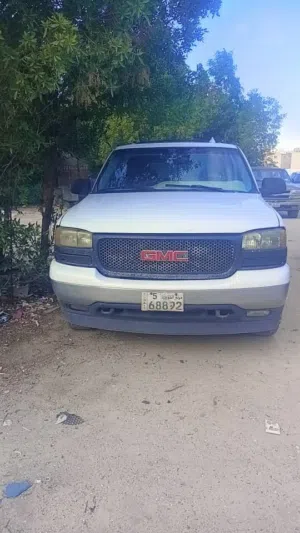 يوكن 2001 للبيع