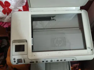 للبيع طابعة HP Photosmart C5380 الأصلية بحالة ممتازة، بس ناقصه حبر بعدها بل جيس