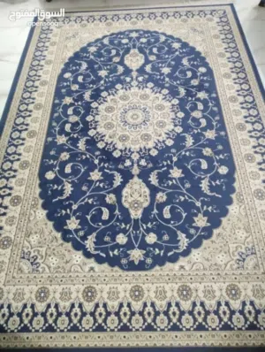 سجاجيد بالوان و تصاميم ميمزة للبيع  برسمه مميزه وحاله ممتازه 100%