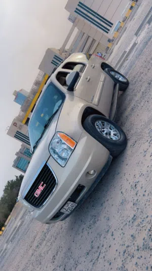 يوكن موديل 2007شرط الفحص صبغه الوكاله ما عد تلات قطع بحاله ممتاز