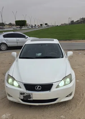 لكزس is250 موديل 2006 أمريكية