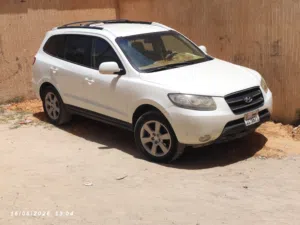 عندي سنتافي 3صفات  نخدم بها مسافات طويلة فقط  مكاني طرابلس سوق الجمعه   أي شخص يبي  م