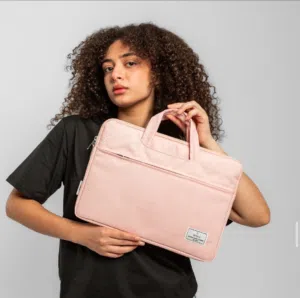 شنطة Vivi المميزه من براند ويـــوو