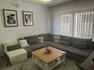 كورنر سودرهام ايكيا للبيع بحاله جيده جدا
