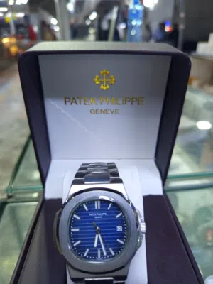 Patek Philippe Nautilus 5711/1A  (delivery included)