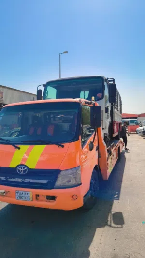 سطحه الجبيل النقل سيارات داخلي و خارجي Towing service Jubail