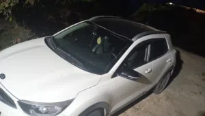 كيا ستونيك 2018 لون ابيض سقف اسود اصل السيارة شركة ما شاء الله البيع نقدا فقط مع امكانية التفاوض