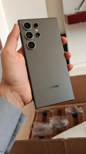 Samsung Galaxy S24 Ultra 512 GB in Sana'a