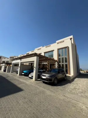 Villa for Sale – Muscat Hills Corner villa with a beautiful golf course view