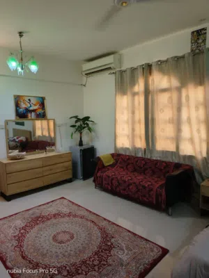 يوجد غرفه بمطبخ وحمام 100ريال
