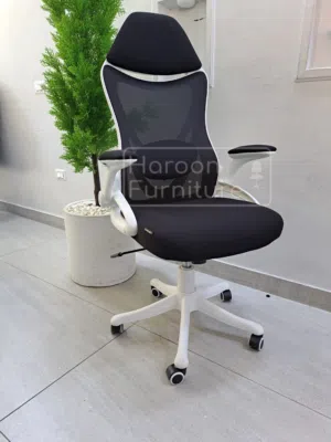 كرسي مكتب بمسند ظهر مرتفع هذا الكرسي المذهل يعّدالاختيار الأمثل من حيث الراحة في الجلوس ودعم الظهر