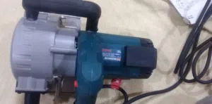 ماكينة حفر تمديدات كهرباء وتمديدات صحيه شبه وكاله صناعه ايرانيه وليست صناعه صينيه للبيع لعدم الحاجه