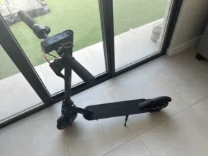 سكوتر كهربائي