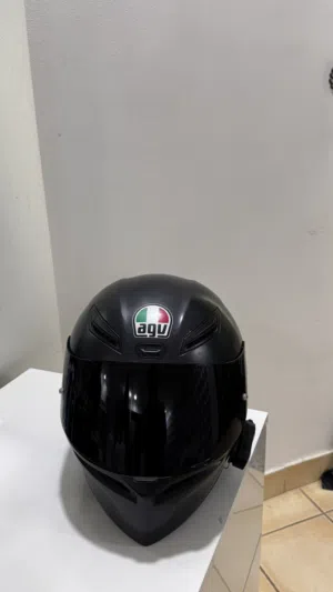 للبيع هلمت agv اصلي