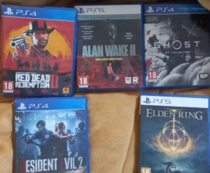 خمس العاب للبيع حالة الالعاب نظيفة جداا كأنها جديدة  كل لعبة  بسعر مختلف