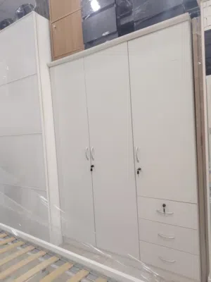 للبيع غرف نوم وكبتات وسراير وكل شي موجود