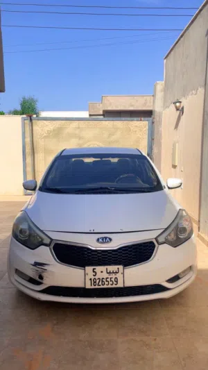 Used Kia Cerato in Tripoli
