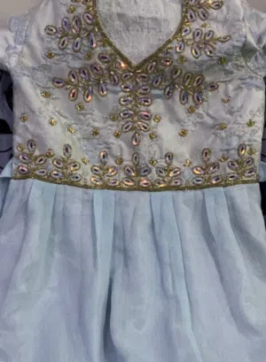 ( فستان سهره )سماوي مخرز وقماش لامع للعيد للمناسبات والسهرات والحفلات الطول 53/54