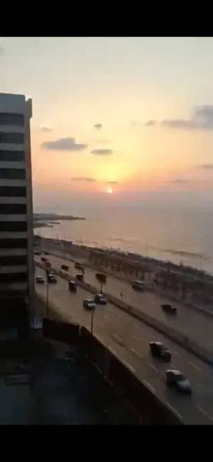 شقه لوران للبيع