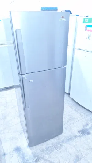 بيع ثلاجه ونسا الغانم 14قدم بحاله ممتازه جدا مع التوصيل والكفاله