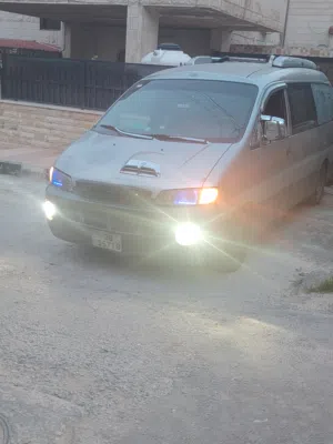 باص للبيع  هونداي ستاركس H1  موديل 2002