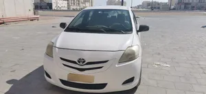 Toyota . Yaris . 20072