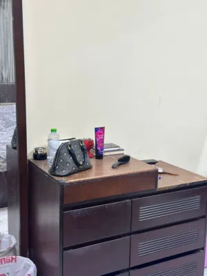 غرفة نوم للبيع