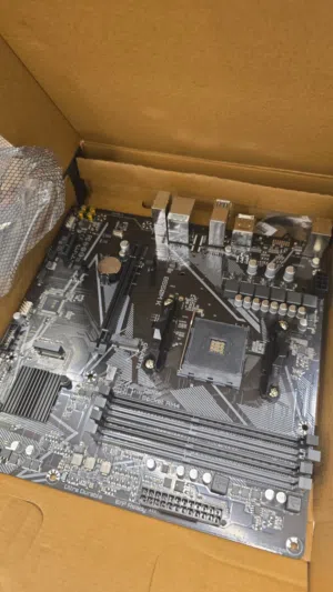 لوحة أم Gigabyte B550M K جديدة جديدة بالكرتونة