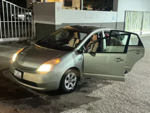 Used Toyota Prius in Amman