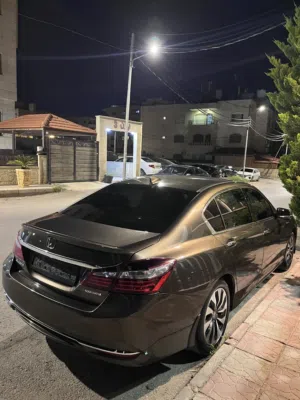 بسعر ممتاز جدا  هوندا أكورد هايبرد 2017 للبيع EX