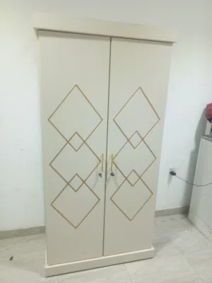 كبت بابين خشب نظيف جداكوالتي